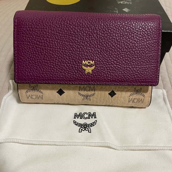 MCM tri fold wallet ***RARE*** - Picture 7 of 10